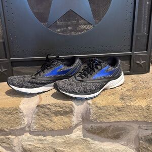 Mens Brooks Launch size 15